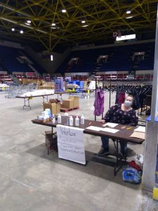 photo de volontaire dans la salle